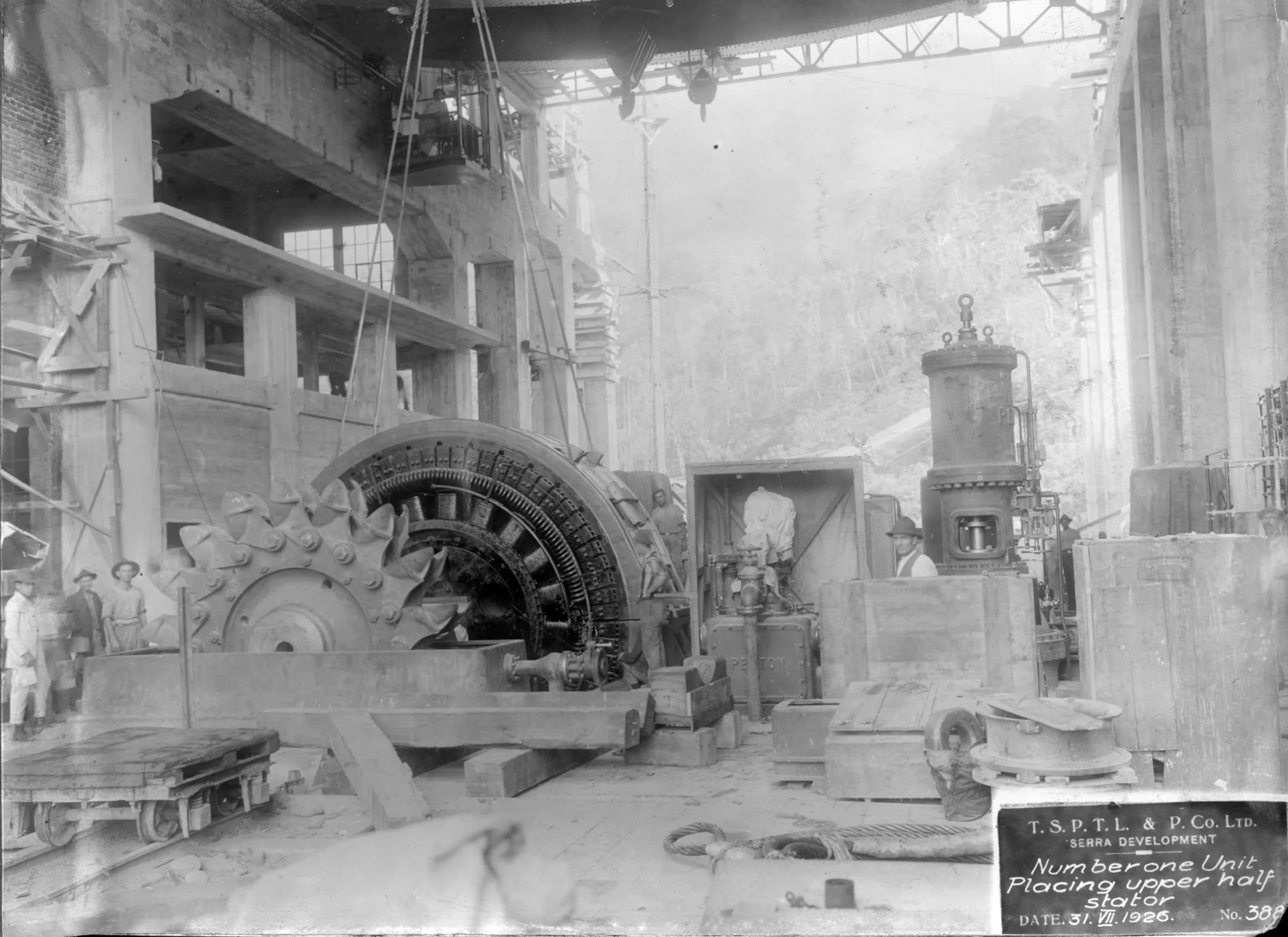 1926 - Construção da casa de força da usina externa